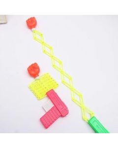 Elastic telescopic fist gun