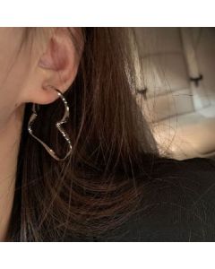 Love earrings metal stud earrings 1 pair