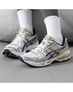 ASICS ASICS Unisex Casual Running Shoes 1203A537-200 [South] White-Black 39.5