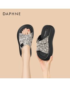 Daphne Women's Slippers Thick Sole Chinese Style Beach Sandals Cross Strap Slide-On Sandals Shoes 4024303181 Beige 38