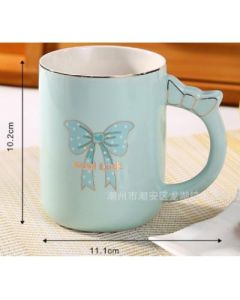 Mug with lid scoop Scandinavian style ceramic mug