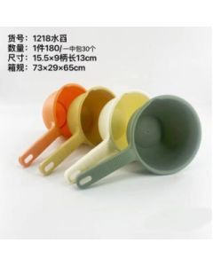 Plastic water scoop long handle deepening 180pcs/piece