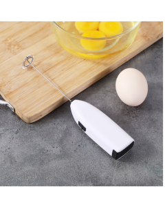 Hand-held electric whisk 