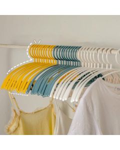 The hanger is a small yellow duck with four bundles of 200 bundles/pieces