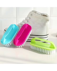 Handle shoe brush