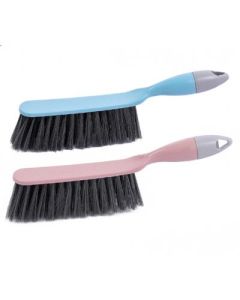 Bed brush with fine bristles