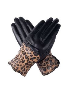Sheepskin gloves