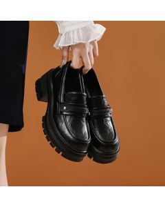 Daphne Platform Loafers for Women - Simple and Versatile British Style Retro Leather Shoes with Height Increase - Black - Size 36
