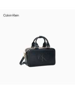 Calvin Klein Women's Bag 25 Autumn/Winter New Elegant Casual Commute CK Letter Handheld Shoulder Crossbody Box Camera Bag Gift